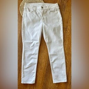 NWT Old Navy Women's High Waisted Wow Straight Stretch Jeans